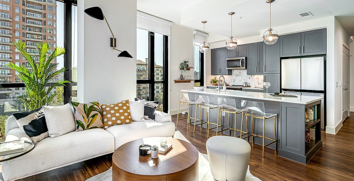 Pros & Cons of Luxury Apartments